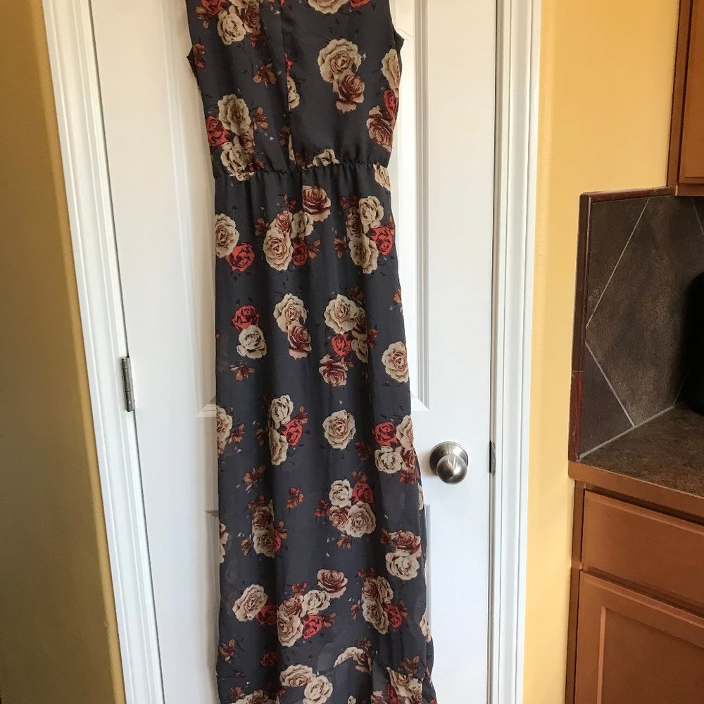 Floral Maxi Dress - Picture 2 of 2
